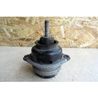 Подушка крепления двигателя Volkswagen Touareg 2002 7L8199131B