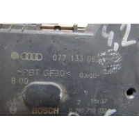 заслонка дроссельная Audi A8 D2/4D 1998 077133062