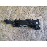 крепление бампера левое Audi A6 4G/C7 2011 4G0807283