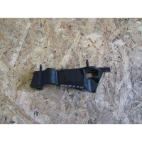 крепление бампера правое Audi A4 B8/8K 2008 8K0807284