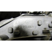 фонарь задний правый Volkswagen Transporter T5 2003 7H0945258A