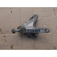 Кронштейн КПП левый Ford Focus II 2005-2011 1326816