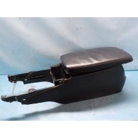 Центральная консоль с подлокотником LEXUS GS III 2005-2012 5881030A22C0
