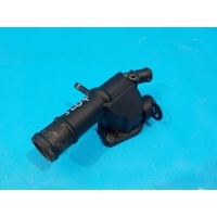 Фланец системы охлаждения VOLKSWAGEN Passat B6 2005-2009 03L121132