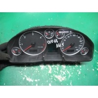 Щиток приборов (приборная панель) Audi A6 2003 4b0920933g