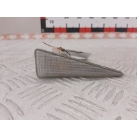 Повторитель поворота правый Renault Megane 2 (2003-2009) 2007 8200633416