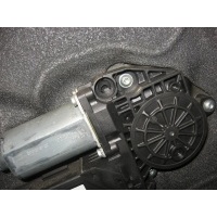 Моторчик стеклоподъемника передний левый Audi A4 B7 2007 8E1959801G