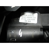 Моторчик заслонки печки Volkswagen Golf Plus 5 2006 3C0907511D