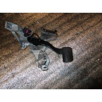 Педаль Audi A6 C6 2008 4F0945459B
