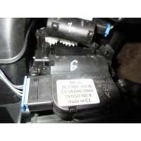 Моторчик заслонки печки Volkswagen Passat B6 2006 3C1907511B