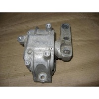 Подушка крепления двигателя Volkswagen Passat B6 2010 1K0199262CE