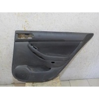 Обшивка двери задней правой Toyota Avensis II 2003-2008 6701005140B0