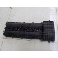 w204 amg 6.3 крышка клапонов правый a1560162005