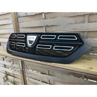 Решетка радиатора , grill dacia dokker stepway , lodgy 2020r.