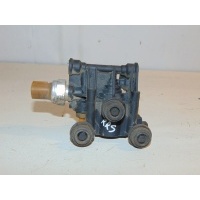 Клапан пневмоподвески Land Rover Range Rover Sport 1 L320 2005-2013 RVH000046