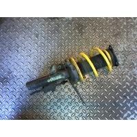 Амортизатор подвески перед. правая Mazda 3 (BK) 2003-2009 2008 B45A-34-700