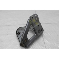 Кронштейн крыла переднего левого Audi A6 C6 2005-2011 4F0821135B