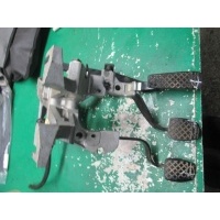 Узел педальный (блок педалей) Audi 80 1993 8a0721115c