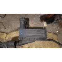 Корпус воздушного фильтра Volkswagen Caddy 2008 1K0129620E