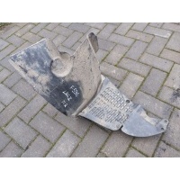 Защита арок передняя правая (подкрылок) Renault Laguna 2 2003 8200002138