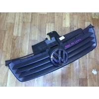Решетка радиатора Volkswagen Polo 2001-2005 2005 6Q0853651C 9B9