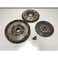 Комплект сцепления Volkswagen Passat B5 1998 058141031E