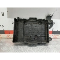 Крепление (корпус) аккумулятора Renault Megane 2 (2003-2009) 2004 8200166032