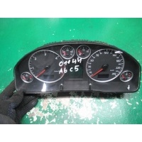 Щиток приборов (приборная панель) Audi A6 2001 4b0920933g