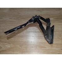 петля капота Volkswagen Golf 2008 1k0823301c