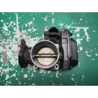 Заслонка дроссельная Volkswagen Passat 1999 058133063m