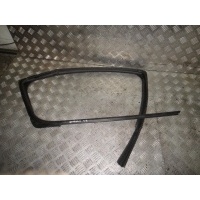 Бархотка Sandero (08-14)/Sandero (14-) наружняя зад L б\у (арт. 823317744R)