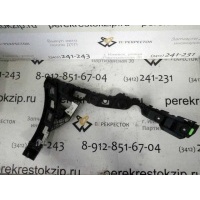 Кронштейн бампера Polo (10-15) седан зад R