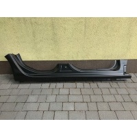 Opel astra j 4 4 порог правая обшивка порога