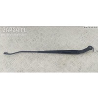 Щеткодержатель (поводок стеклоочистителя) передний R Mazda Demio 2000 DC2167321A