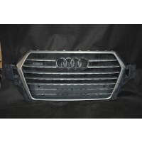 решетка радиатора audi q7 4m0853651