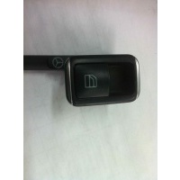 Кнопка стеклоподъемника Mercedes E W212 2012 A2049058102,A2049057601