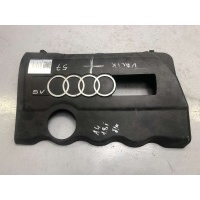 Декоративная крышка двигателя Audi A6 C5 (S6,RS6) 1998 058103724C, 058103724D