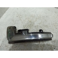 Повторитель поворотника левый Land Rover Range Rover Evoque 2012- LR027946