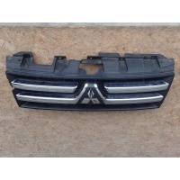 Решетка радиатора mitsubishi pajero 4 4 07 - 12r 7450a150