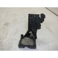 Замок двери багажника Ford Escape 2 2007-2012 9L8Z7843150B