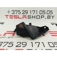 крепление крыла переднего правого Tesla Model S 2021 1095496-00-A