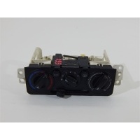 блок управления климат-контролем Mazda Demio DW3W 2001 D267-61-190C