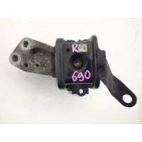 подушка двигателя Toyota Corolla Fielder NZE121 2000 12305-21130