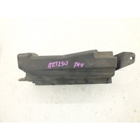 блок предохранителей Toyota Avensis AZT250 2004 8274105030