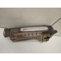 Корпус воздушного фильтра Mercedes-Benz C-Class W203 2002 A1110940204