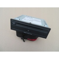 Считыватель навигации sd мультимедиа audi a3 8v0035889b