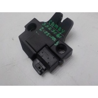 Замок багажника Toyota Camry 2017- 6460033150