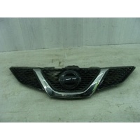 Решетка радиатора Nissan Qashqai 623104EM1A