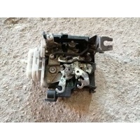 Замок двери передней правой Audi A8 D2 (S8,RS8) 1998 4D1837016A