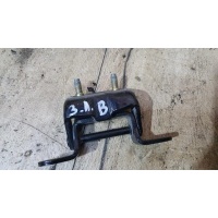 Крепление двери задн. лев. верх. Nissan Tiida C11 2008 82401ED01A